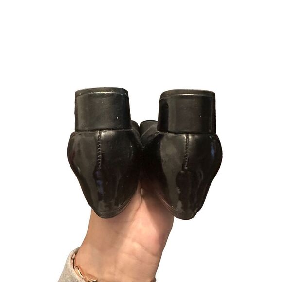 Trotters Daisy Pump in Black Texture with Patent Leather - Picture 4 of 10